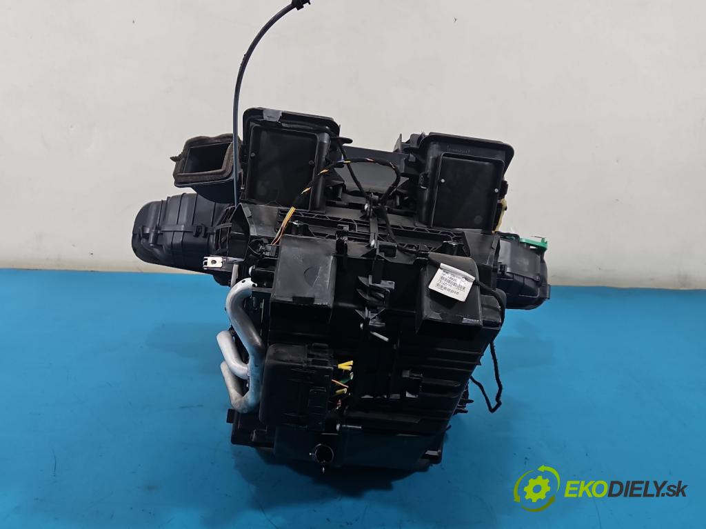 Renault Megane III 2008-2016 1.5 dci 86 hp manual 63 kW 1461 cm3 5- radiátor  (Radiátor topení)