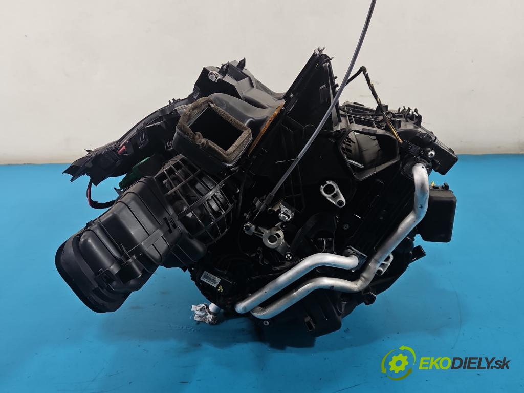 Renault Megane III 2008-2016 1.5 dci 86 hp manual 63 kW 1461 cm3 5- radiátor  (Radiátor topení)