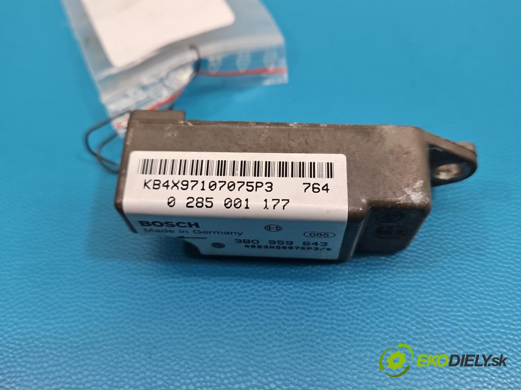 Vw Passat B5 1995-2005 1.8 20V 125 HP manual 92 kW 1781 cm3 4- snímač šokovat: 3B0959643 (Snímač nárazu)