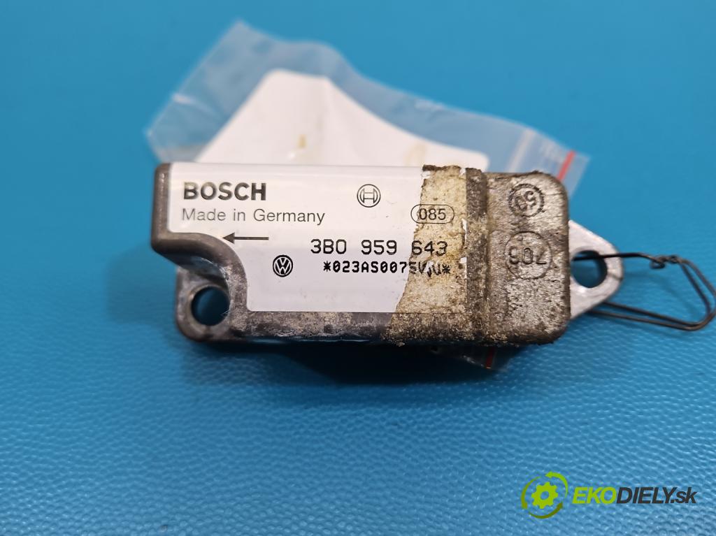 Vw Passat B5 1995-2005 1.8 20V 125 HP manual 92 kW 1781 cm3 4- snímač šokovat: 3B0959643 (Snímač nárazu)