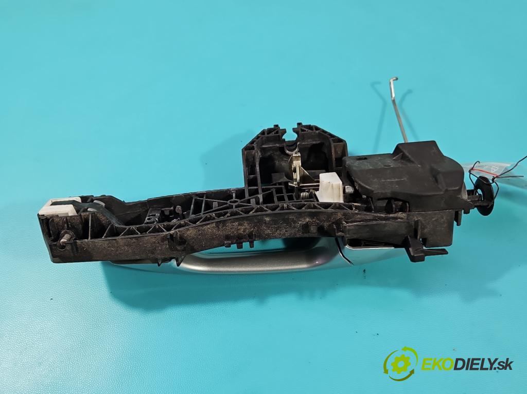 Mercedes B W246  2011-2018 2.1 cdi 136 HP automatic 100 kW 2143 cm3 5- rukoväť predné ľavé mimo: A2047601534 (Kľučka dverí vonkajšia predná ľavá)