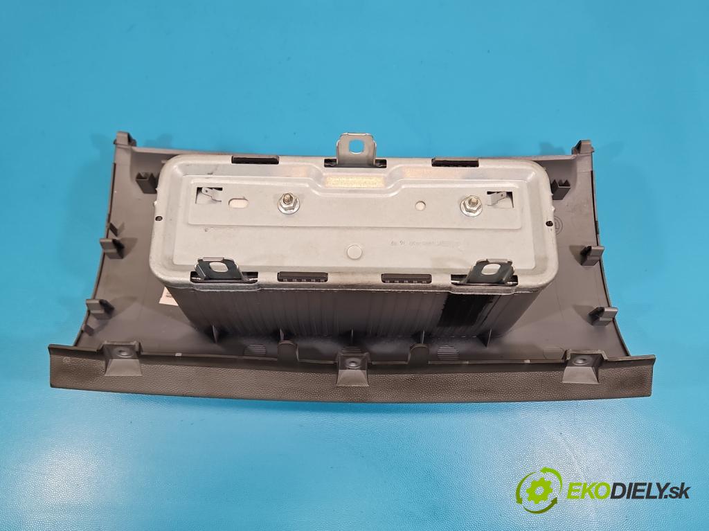 Fiat Scudo II 2006-2016 2.0 jtd 120 hp manual 88 kW 1997 cm3 5- Polštář: vzduch: spolujezdce  (Airbag)