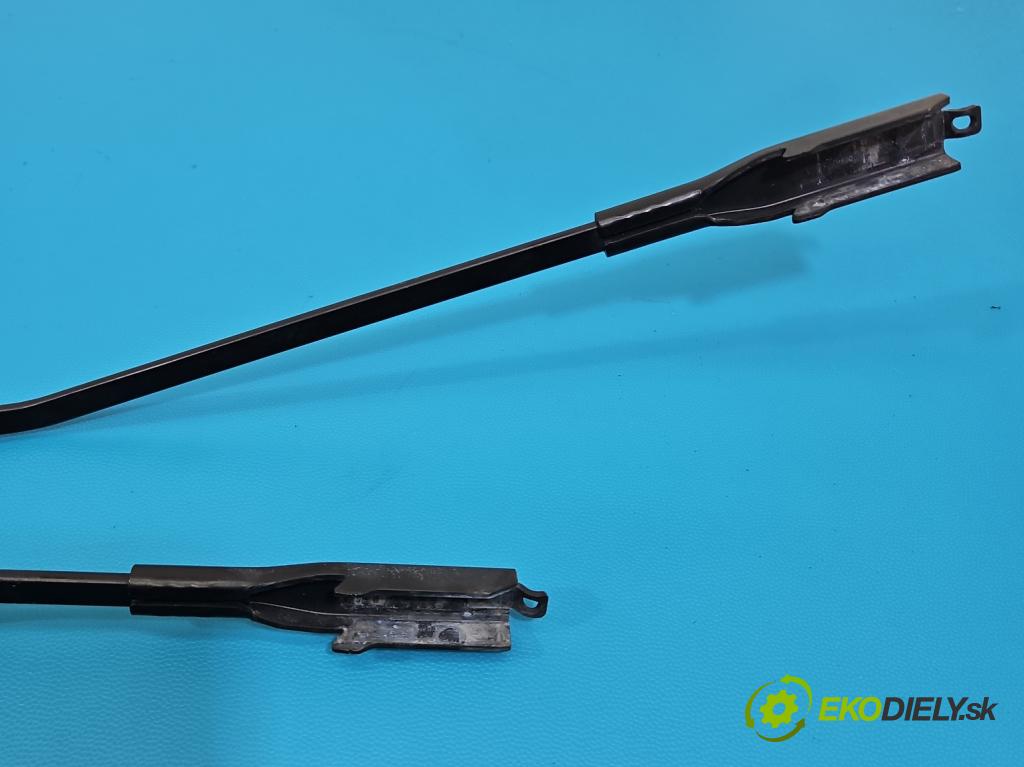 Nissan Qashqai I J10 2006-2013 1.6 16V 114 hp manual 84 kW 1598 cm3 5- rameno stěrače přední komplet 80017587