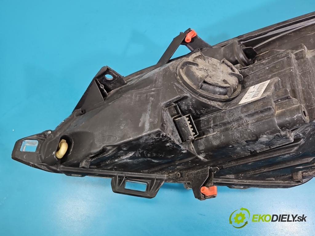 Opel Meriva B 2010-2017 1.4 16V 101 HP manual 74 kW 1398 cm3 5- Reflektor: pravý 13372320 (Svetlo predné pravé)