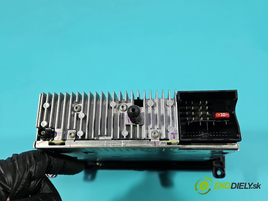 Bmw 3 E90 2005-2013 2.0d 163 HP manual 120 kW 1995 cm3 5- Radio originál 6962296