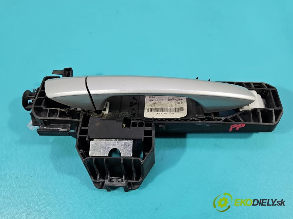 Mercedes B W246  2011-2018 2.1 cdi 136 HP automatic 100 kW 2143 cm3 5- rukoväť predné pravé mimo: A2047601634 (Kľučka dverí ostatné)