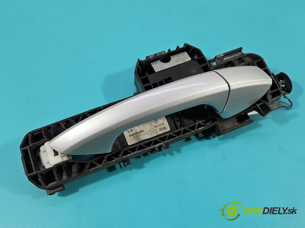 Mercedes B W246  2011-2018 2.1 cdi 136 HP automatic 100 kW 2143 cm3 5- rukoväť predné pravé mimo: A2047601634 (Kľučka dverí ostatné)