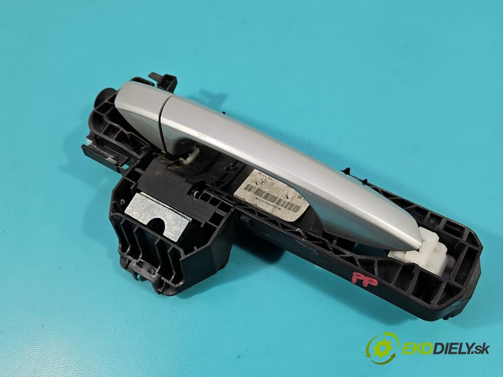 Mercedes B W246  2011-2018 2.1 cdi 136 HP automatic 100 kW 2143 cm3 5- rukoväť predné pravé mimo: A2047601634 (Kľučka dverí ostatné)