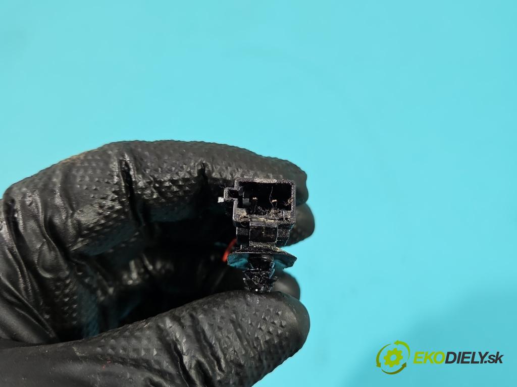 Renault Clio III 2005-2012 1.5 dci 68 HP manual 50 kW 1461 cm3 3- pas bezpečnosť: predné ľavý 34052804C