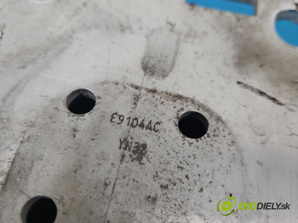 Fiat Scudo II 2006-2016 2.0 jtd 120 HP manual 88 kW 1997 cm3 5- výstuha nárazník predné