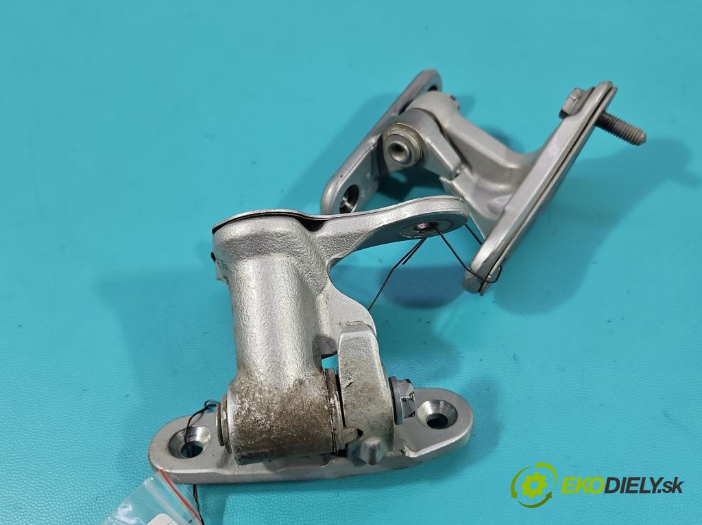 Mercedes B W246  2011-2018 2.1 cdi 136 HP automatic 100 kW 2143 cm3 5- Závěs: dvere predné ľavý 