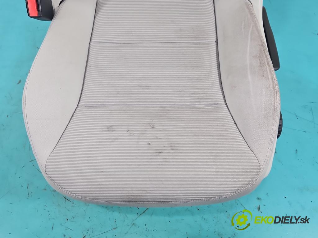 Mercedes B W246  2011-2018 2.1 cdi 136hp automatic 100 kW 2143 cm3 5- Sedadlo levý  (Sedadlo)