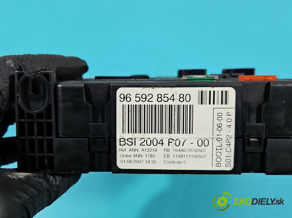 Fiat Scudo II 2006-2016 2.0 jtd 120 HP manual 88 kW 1997 cm3 5- riadiaca jednotka ostatné 9659285480