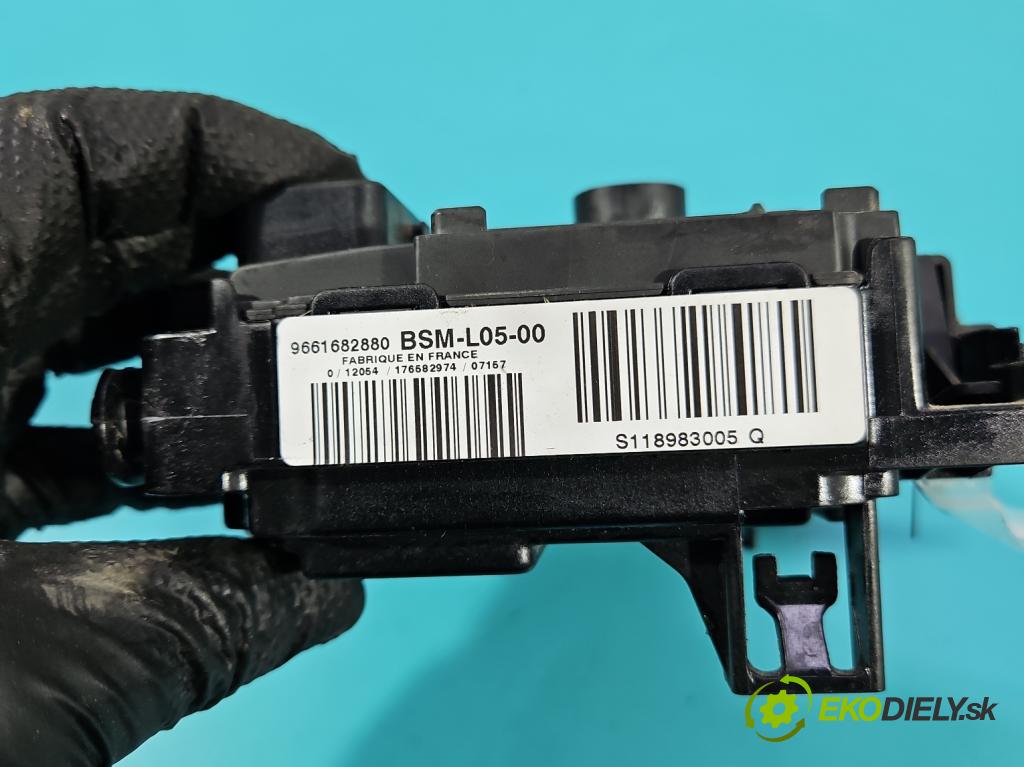 Fiat Scudo II 2006-2016 2.0 jtd 120 HP manual 88 kW 1997 cm3 5- riadiaca jednotka ostatné 9661682880