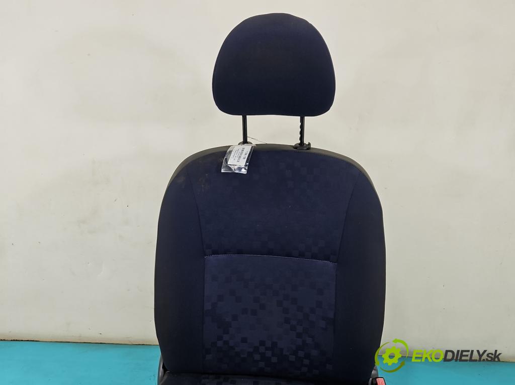 Peugeot Partner I 1996-2008 1.6 hdi 75 hp manual 55.2 kW 1560 cm3 5- Sedadlo pravý  (Sedadlo)