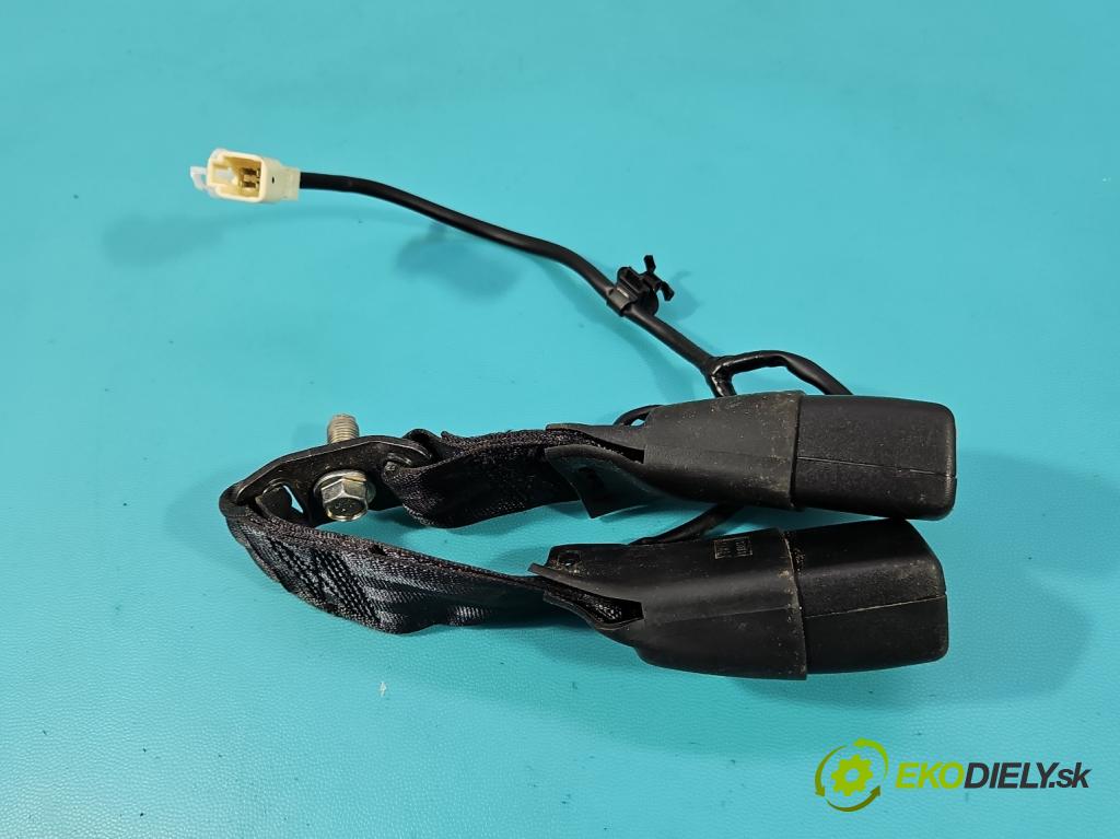 Suzuki SX4 S-Cross 2013-2021 1.4 T 129 hp manual 95 kW 1373 cm3 5- stěna bezpečnost zadní pravý 84960-61M02