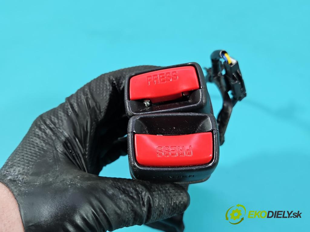 Suzuki SX4 S-Cross 2013-2021 1.4 T 129 hp manual 95 kW 1373 cm3 5- stěna bezpečnost zadní pravý 84960-61M02