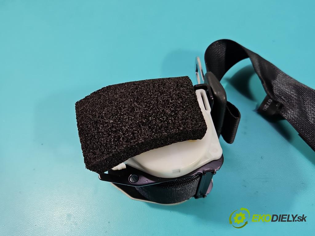 Suzuki SX4 S-Cross 2013-2021 1.4 T 129 HP manual 95 kW 1373 cm3 5- pas bezpečnosť: zadné ľavý 84980-61M02