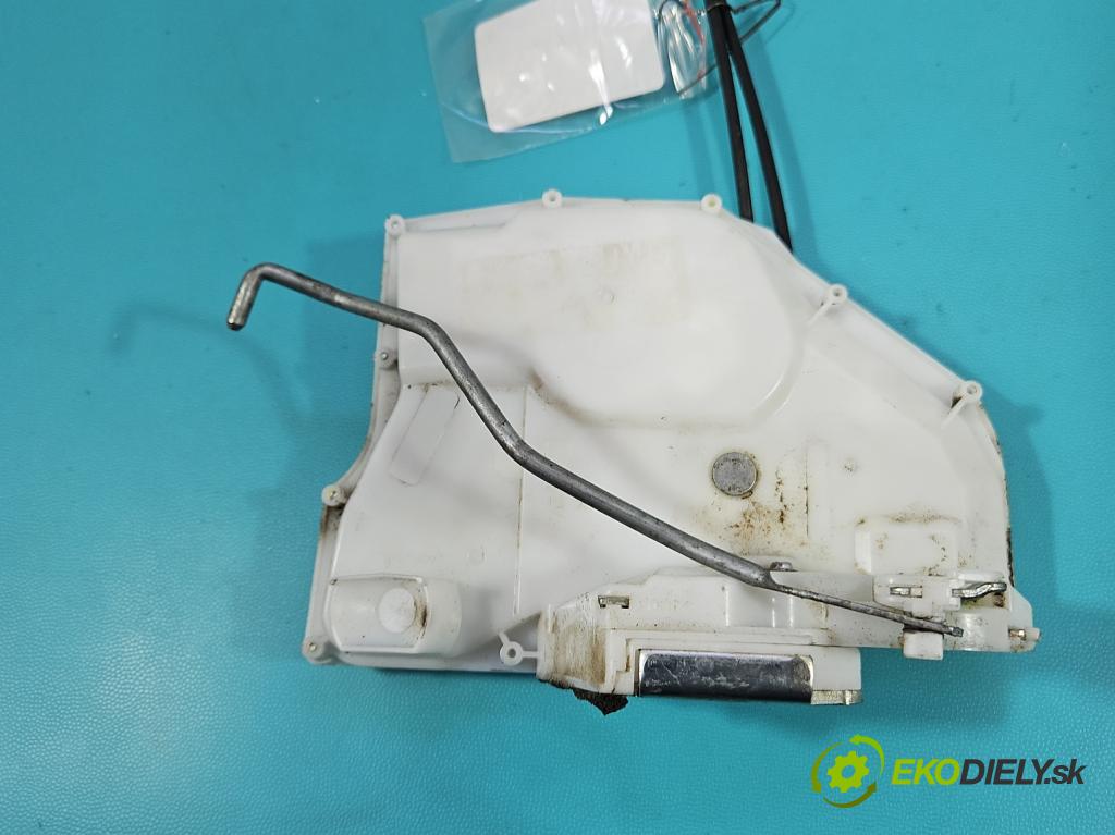 Suzuki SX4 S-Cross 2013-2021 1.4 T 129 HP manual 95 kW 1373 cm3 5- zámok predné pravý