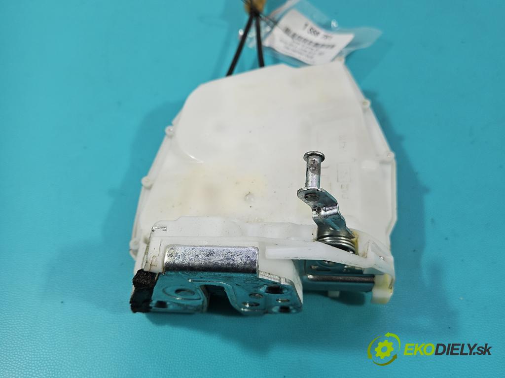 Suzuki SX4 S-Cross 2013-2021 1.4 T 129 HP manual 95 kW 1373 cm3 5- zámok zadné pravý