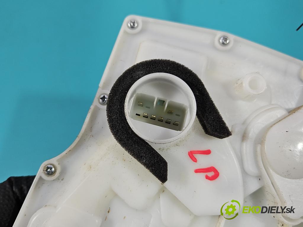 Suzuki SX4 S-Cross 2013-2021 1.4 T 129 HP manual 95 kW 1373 cm3 5- zámok predné ľavý 82202-61MA2