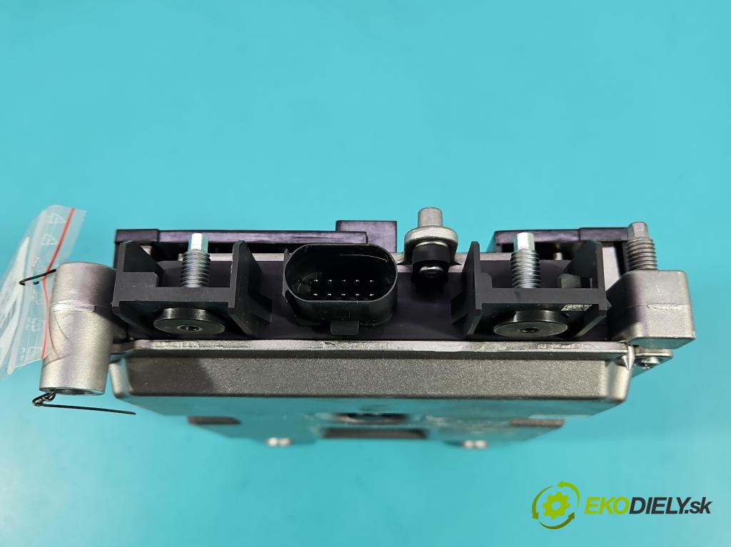 Suzuki SX4 S-Cross 2013-2021 1.4 T 129 HP manual 95 kW 1373 cm3 5- střídač: prúd 96460-74S00