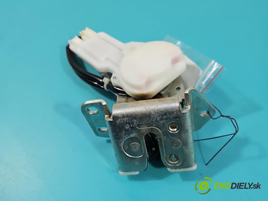 Suzuki SX4 S-Cross 2013-2021 1.4 T 129 HP manual 95 kW 1373 cm3 5- zámok kufrové dvere zadné