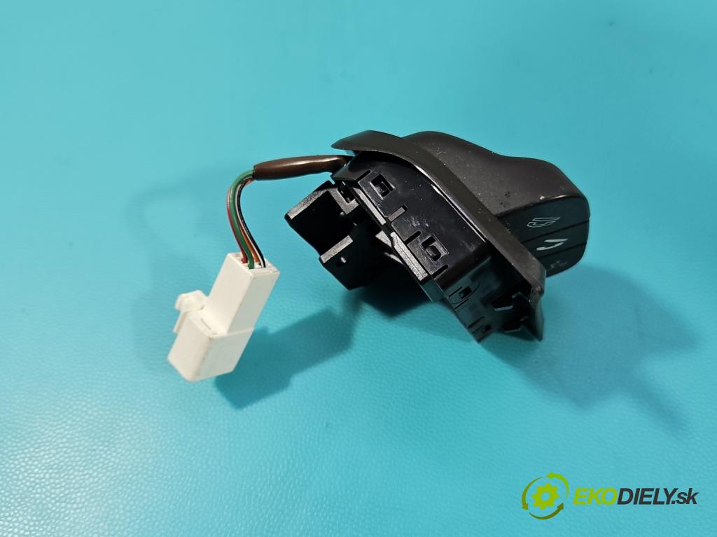 Suzuki SX4 S-Cross 2013-2021 1.4 T 129 HP manual 95 kW 1373 cm3 5- prepínač multifunkční: řízení: 75E890 (Prepínacie páčky pod volantom)