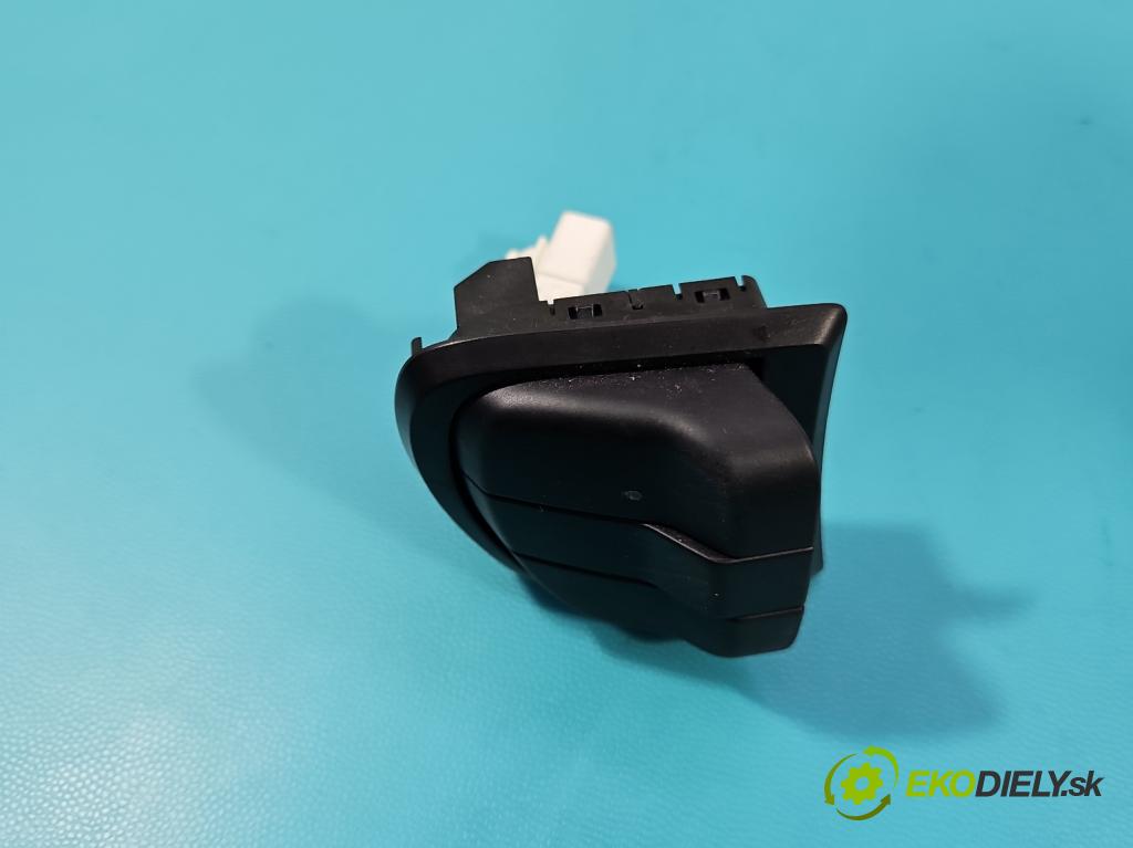 Suzuki SX4 S-Cross 2013-2021 1.4 T 129 HP manual 95 kW 1373 cm3 5- prepínač multifunkční: řízení: 75E890 (Prepínacie páčky pod volantom)