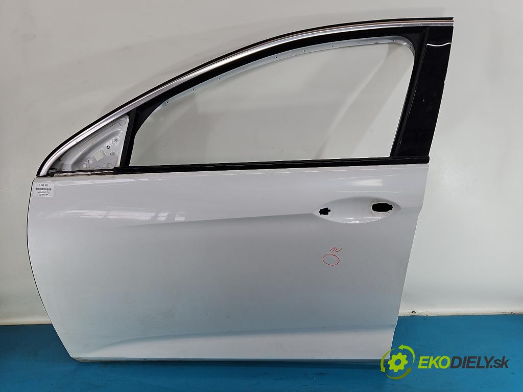 Opel Insignia B 2017-2022 2.0 T 260 HP automatic 191 kW 1998 cm3 5- dvere predné ľavé  (Kľučka dverí ostatné)