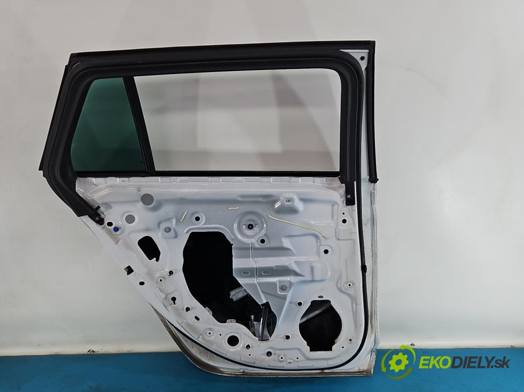 Opel Insignia B 2017-2022 2.0 T 260 hp automatic 191 kW 1998 cm3 5- dveře zadní levé  (Klika dveří ostatní)