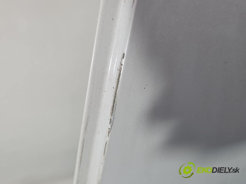 Opel Insignia B 2017-2022 2.0 T 260 hp automatic 191 kW 1998 cm3 5- dveře zadní levé  (Klika dveří ostatní)