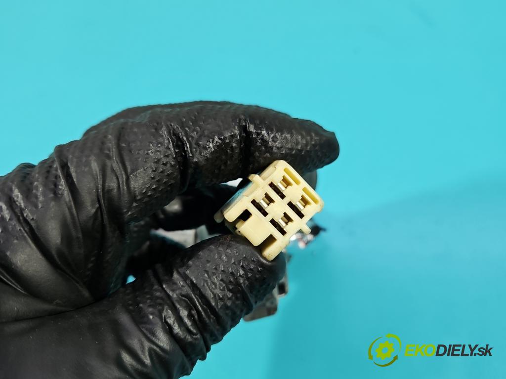 Toyota Aygo 2005-2014 1.0 12V 68 HP manual 50 kW 998 cm3 5- Spínačka  (Spínacia skrinka)