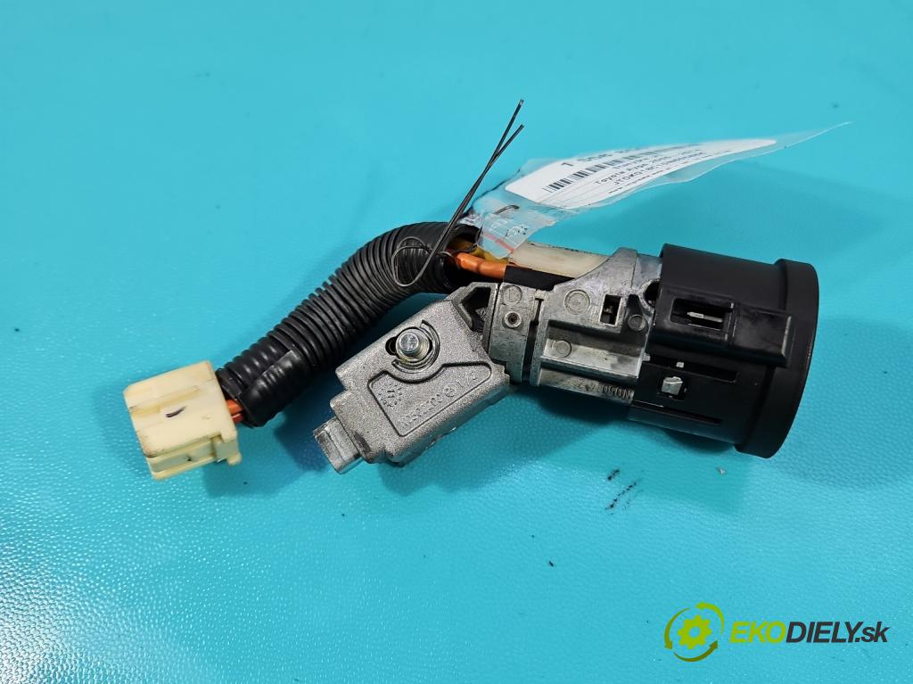 Toyota Aygo 2005-2014 1.0 12V 68 HP manual 50 kW 998 cm3 5- Spínačka  (Spínacia skrinka)