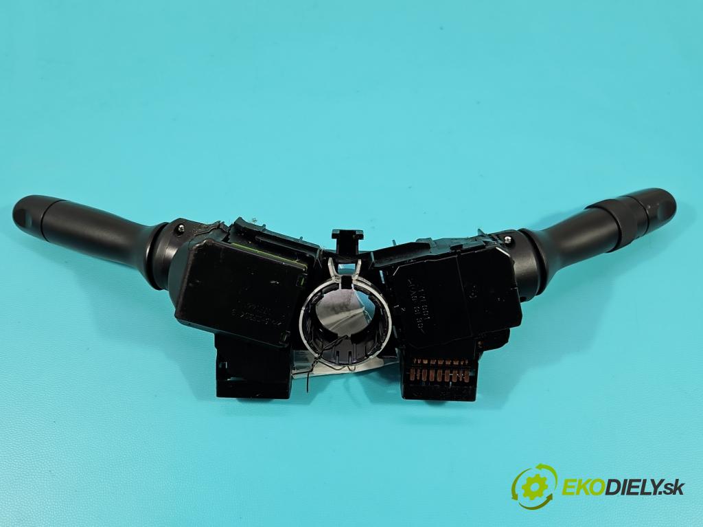 Toyota Aygo 2005-2014 1.0 12V 68 HP manual 50 kW 998 cm3 5- prepínač komplex: 17F001 (Prepínacie páčky pod volantom)