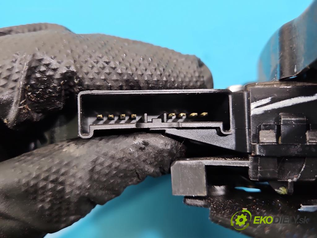 Opel Insignia B 2017-2022 2.0 T 260 HP automatic 191 kW 1998 cm3 5- zámok kufrové dvere zadné 5920330AC