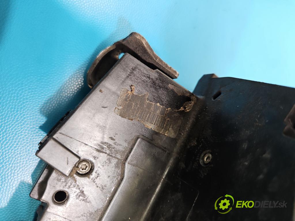 Opel Insignia B 2017-2022 2.0 T 260 HP automatic 191 kW 1998 cm3 5- zámok predné ľavý 915-C3039075-18S