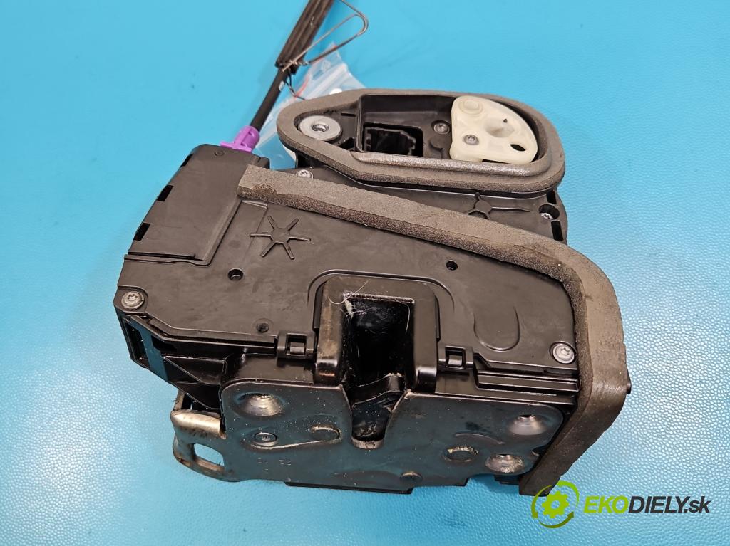 Opel Insignia B 2017-2022 2.0 T 260 HP automatic 191 kW 1998 cm3 5- zámok predné pravý 915-C3039072-18S