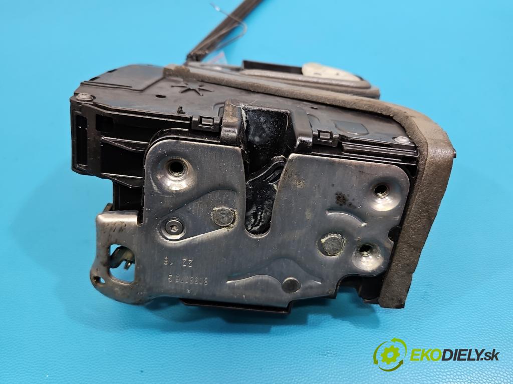 Opel Insignia B 2017-2022 2.0 T 260 HP automatic 191 kW 1998 cm3 5- zámok predné pravý 915-C3039072-18S