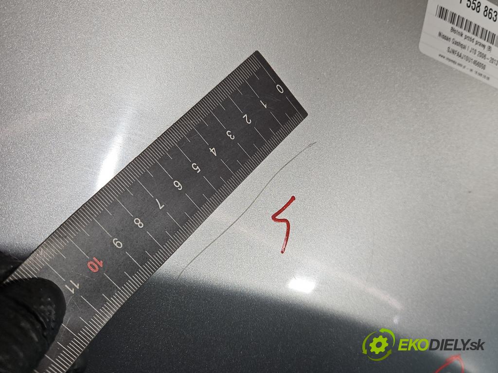 Nissan Qashqai I J10 2006-2013 1.6 16V 114 HP manual 84 kW 1598 cm3 5- blatník predné pravý  (Kľučka dverí ostatné)