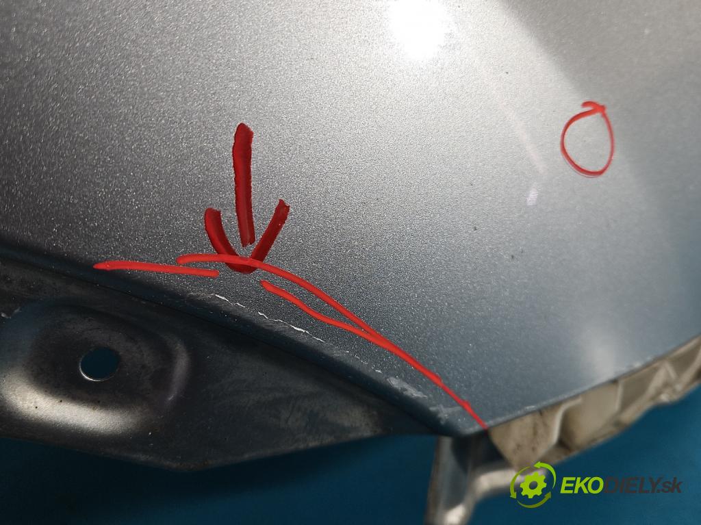 Nissan Qashqai I J10 2006-2013 1.6 16V 114 HP manual 84 kW 1598 cm3 5- blatník predné pravý  (Kľučka dverí ostatné)