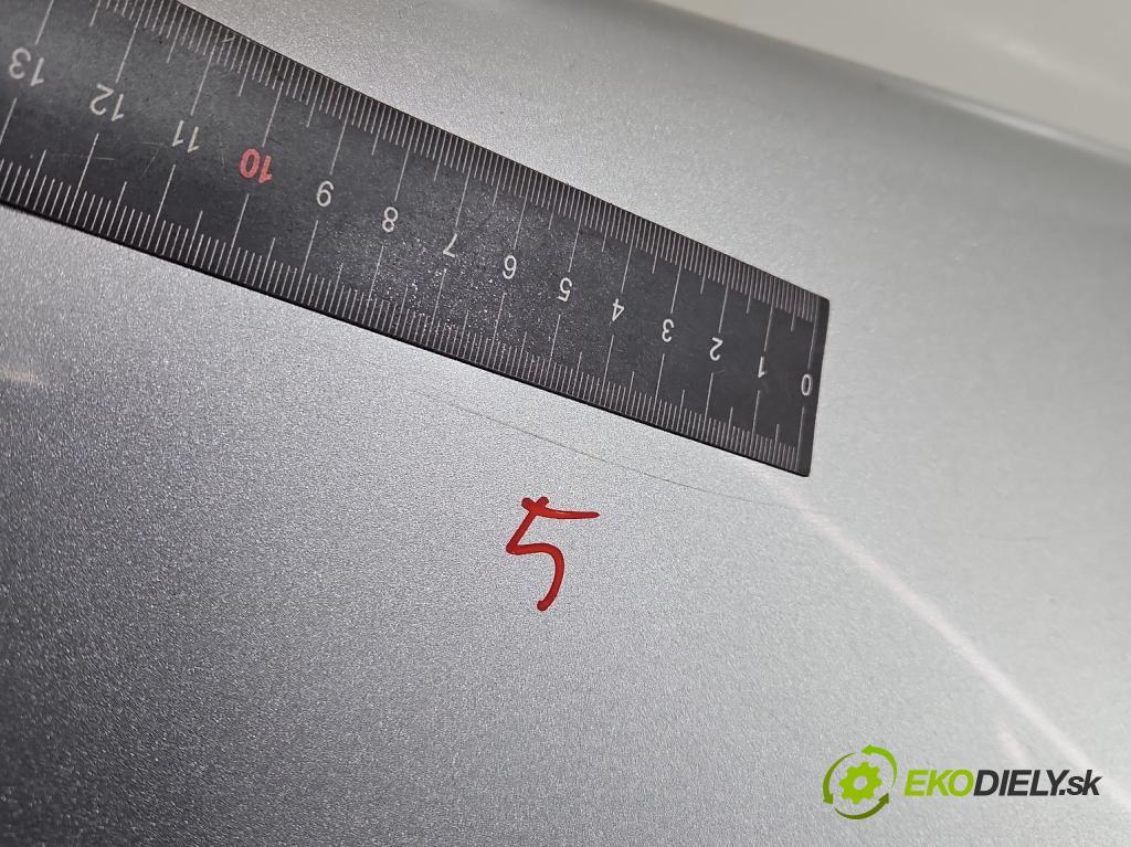 Nissan Qashqai I J10 2006-2013 1.6 16V 114 HP manual 84 kW 1598 cm3 5- blatník predné pravý  (Kľučka dverí ostatné)