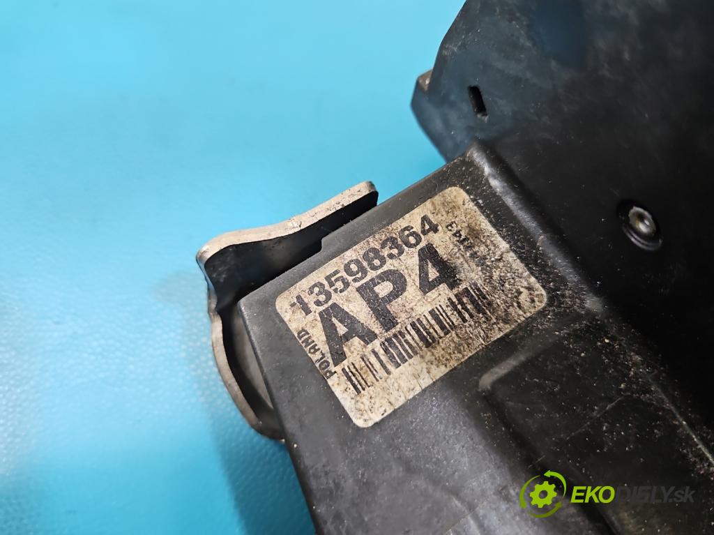 Opel Insignia B 2017-2022 2.0 T 260 HP automatic 191 kW 1998 cm3 5- zámok zadné ľavý 13598364