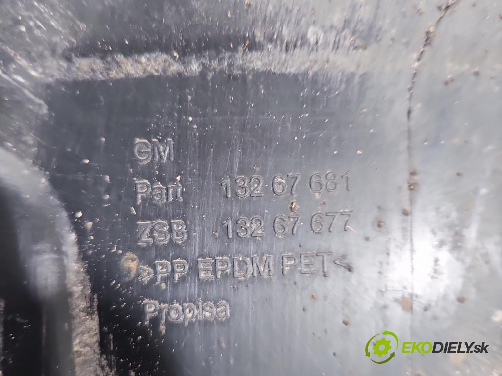 Opel Meriva B 2010-2017 1.4 16V 101 HP manual 74 kW 1398 cm3 5- Blatník: predné pravé 13267681