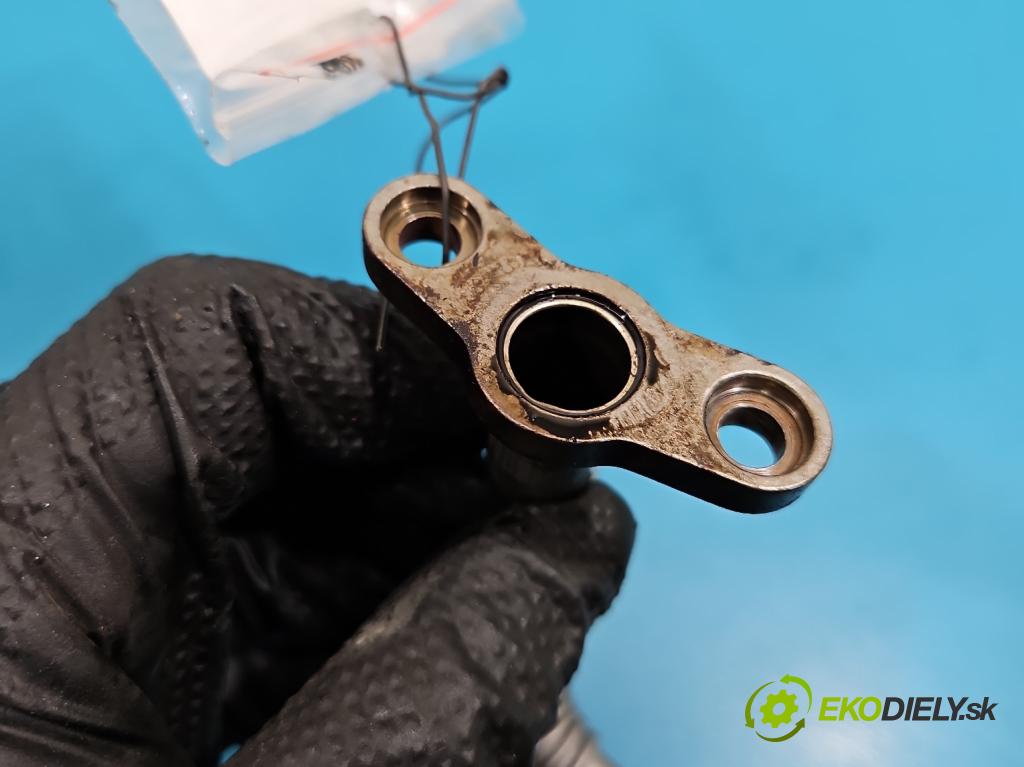 Peugeot 3008 II 2016-2023 1.5 hdi 131 HP automatic 96 kW 1499 cm3 5- rúrka mazania turba 74923AG