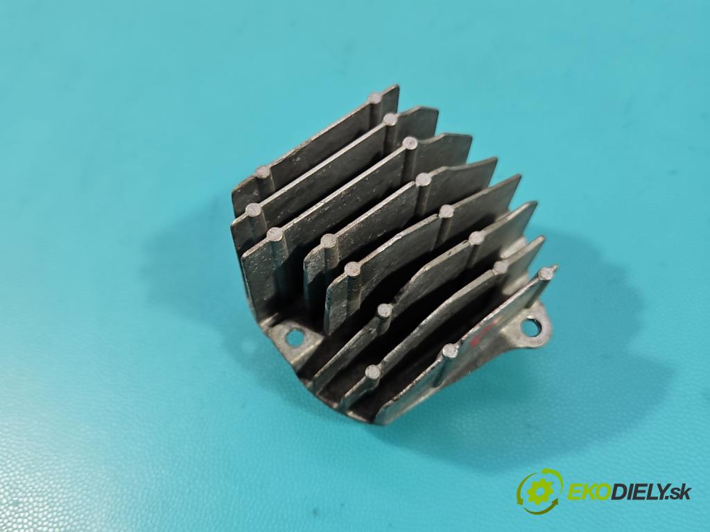 Mercedes B W246 2011-2018 2.1 cdi 136 HP automatic 100 kW 2143 cm3 5- modul lampy: 1305715307