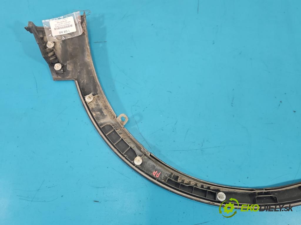 Suzuki SX4 S-Cross 2013-2021 1.4 T 129 HP manual 95 kW 1373 cm3 5- lišta blatník predné pravé 77211-64R0R