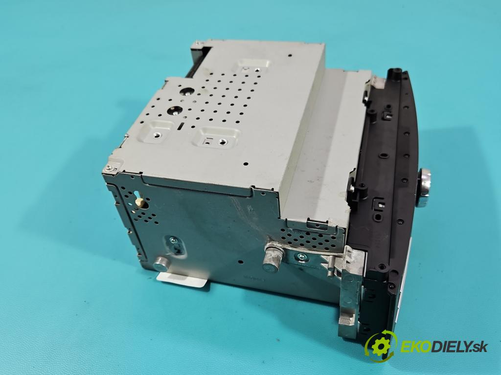 Mercedes B W246  2011-2018 2.1 cdi 136 HP automatic 100 kW 2143 cm3 5- Radio originál A2469005115