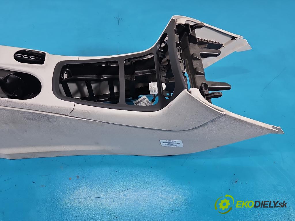 Mercedes B W246  2011-2018 2.1 cdi 136 HP automatic 100 kW 2143 cm3 5- operadlo  (Lakťová opierka)