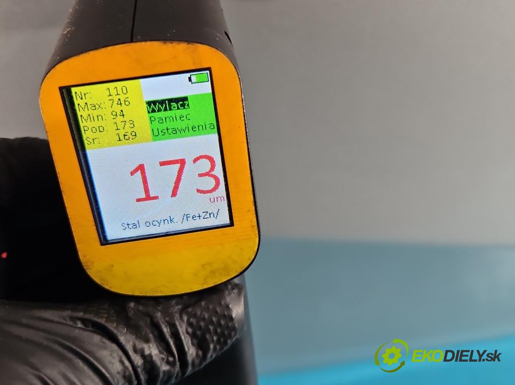 Mercedes B W246  2011-2018 2.1 cdi 136hp automatic 100 kW 2143 cm3 5- dveře zadní pravé  (Klika dveří ostatní)